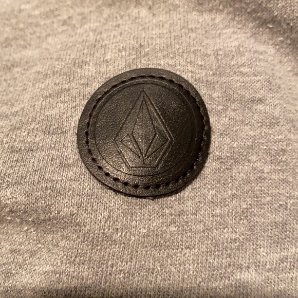 Volcom Hoodie - Picture 5 of 8